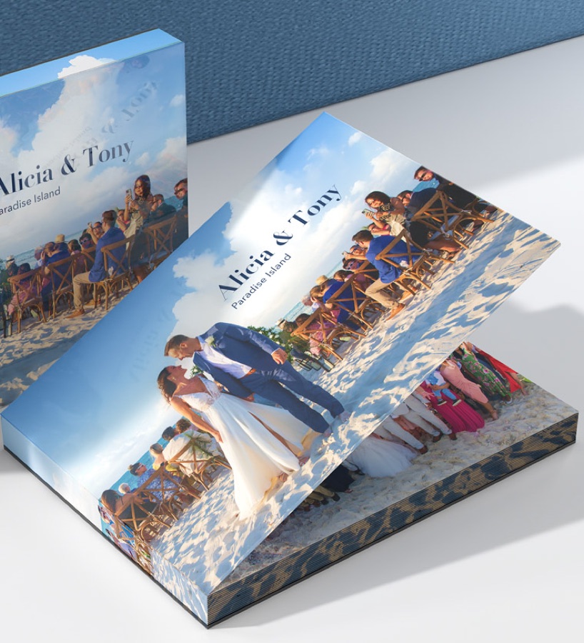 Custom wedding keepsakes and albums